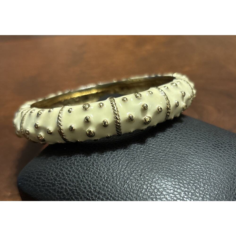 LILLY PULITZER - Gold Tone, Cream Color Enamel Oval Bangle Bracelet